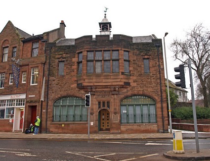 Book a hotel near Renfrew Community Museum